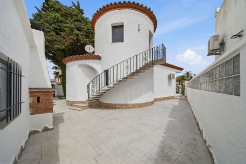 Villa i Empuriabrava, Gerona, Empuriabrava - € 630.000 | Ref: W-048J6N - foto 14