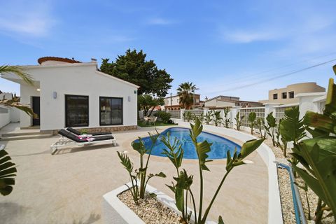 Villa i Empuriabrava, Gerona, Empuriabrava - € 630.000 | Ref: W-048J6N - foto 3