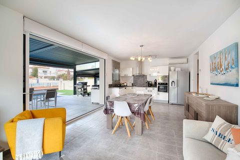 Villa i Empuriabrava, Gerona, Empuriabrava - € 1.000.000 | Ref: W-048P6P - foto 14