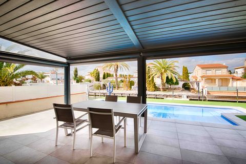 Villa i Empuriabrava, Gerona, Empuriabrava - € 1.000.000 | Ref: W-048P6P - foto 10