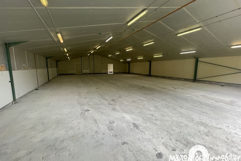 Propriedade comercial em Cherac, Charente-Maritime, Cherac - € 650/mês | Ref: VFLCO90007704 - foto 2