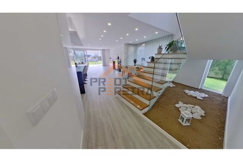 Villa i Odivelas, Lisbon, Odivelas - € 750.000 | Ref: PP5850 - foto 1