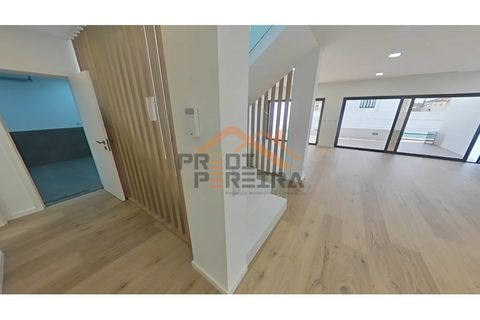 Villa a Loures, Lisbon, Loures - € 880.000 | Ref: PP5844 - foto 15