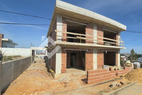 Villa i Seixal, Setubal, Seixal - € 450.000 | Ref: 377 - foto 1