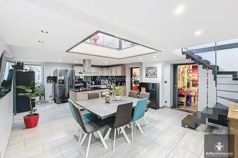 Villa a Roanne, Loire, Roanne - € 419.000 | Ref: 85535881 - foto 3