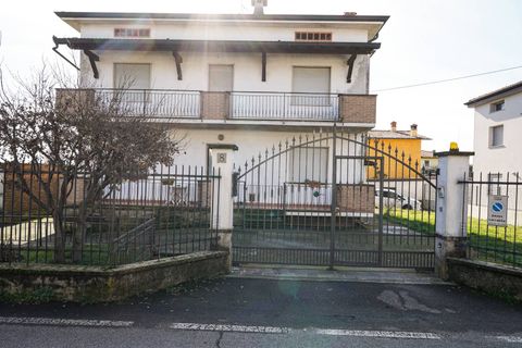 Villa a Lurano, Bergamo, Lurano - € 195.000 | Ref: OM-130 - foto 3