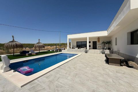Villa i Pinoso, Alicante, Pinoso - € 399.900 | Ref: GM2964 - foto 2