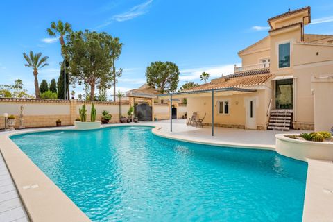 Villa i Ciudad Quesada, Alicante, Ciudad Quesada - € 750.000 | Ref: CM251 - foto 2
