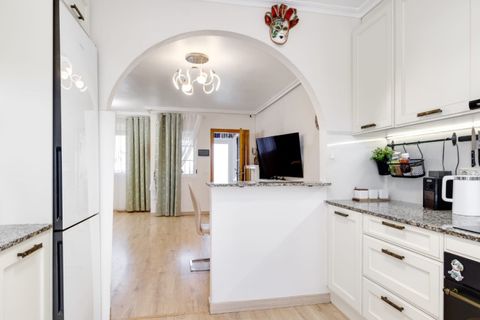 Byhus i Torrevieja, Alicante, Torrevieja - € 219.000 | Ref: MLSC5178286 - foto 17