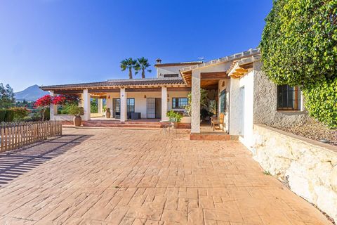 Villa in Altea, Alicante - photo 3