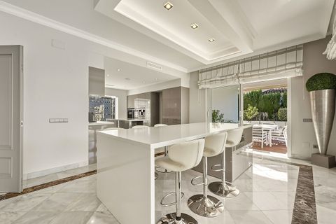 Villa i Guadalmina, Malaga, Guadalmina - € 2.200.000 | Ref: CDS5217901-FO - foto 9