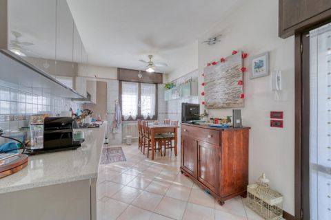 Villa a Padua, Padua, Padua - € 750.000 | Ref: VR0998 - foto 7