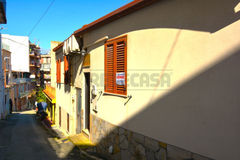 Villa i Messina, Messina, Messina - € 69.000 | Ref: 67-26 - foto 2