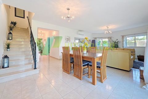 Byhus i Carvoeiro, Faro, Carvoeiro - € 735.000 | Ref: VIV-7197 - foto 2