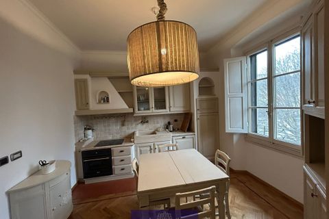 Apartament a Florence, Florence, Florence - € 2.200/mes | Ref: a26088 - foto 4