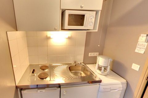 Erhvervsejendom i Andilly, Val-d'Oise, Andilly - € 61.000 | Ref: 48C3AE96E6AA4D1D - foto 4
