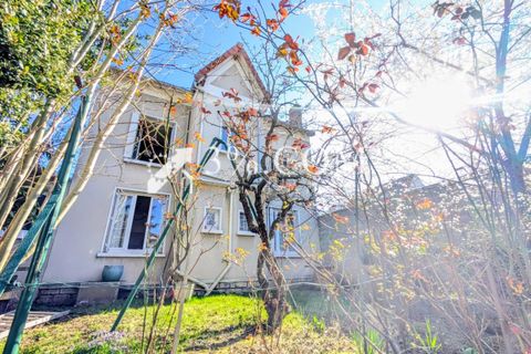 Villa a Poissy, Yvelines, Poissy - € 560.000 | Ref: 431_V5230063202 - foto 2