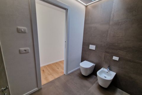 Penthouse i Rubano, Padua, Rubano - € 355 000 | Ref: AT045 - foto 23
