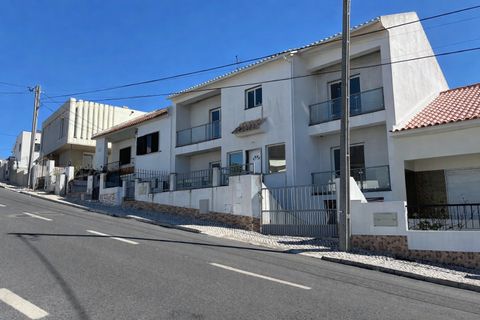 Villa i Almada, Setubal, Almada - € 395.000 | Ref: DH942 - foto 1