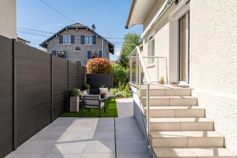 Villa a Annecy, Haute-Savoie, Annecy - € 1.190.000 | Ref: HH-16099968 - foto 12