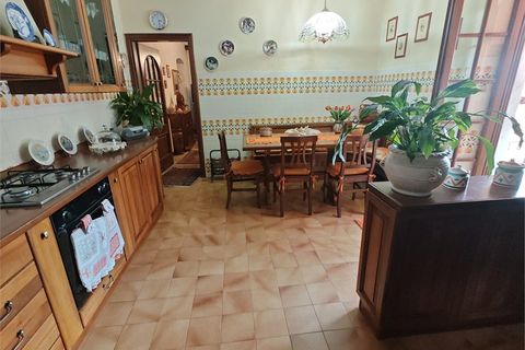 Villa a Carrara, Massa and Carrara, Carrara - € 185.000 | Ref: GAB-2033 - foto 16