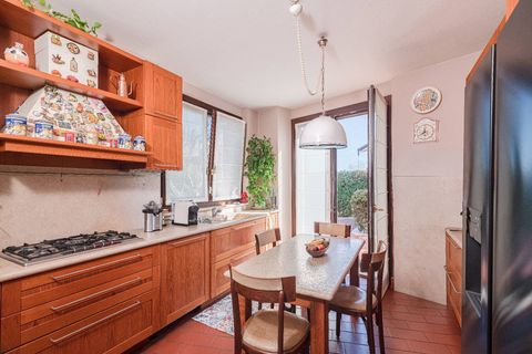 Villa i Lesmo, Monza and Brianza, Lesmo - € 1.350.000 | Ref: CBI154-2990-101 - foto 13
