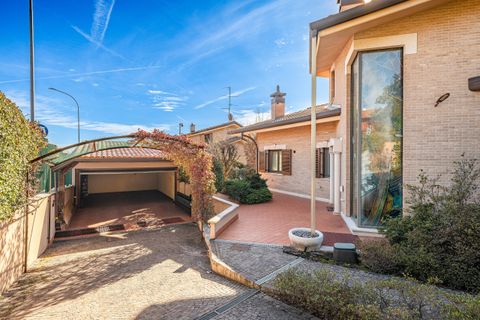 Villa i Lesmo, Monza and Brianza, Lesmo - € 1.350.000 | Ref: CBI154-2990-101 - foto 33