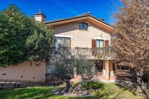 Villa i Lesmo, Monza and Brianza, Lesmo - € 1.350.000 | Ref: CBI154-2990-101 - foto 35