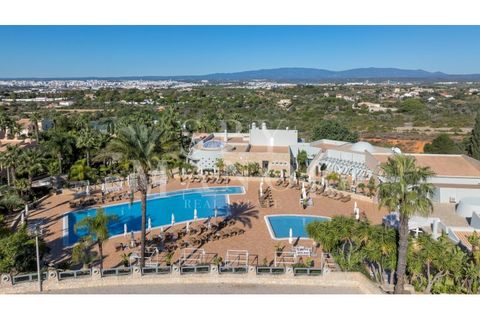 Rækkehus i Estombar, Faro, Estombar - € 390.000 | Ref: Spy-00176 - foto 1