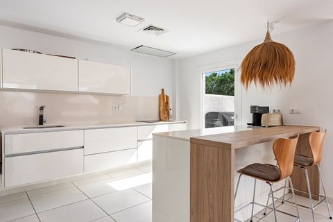 Villa i Benalmadena, Malaga, Benalmadena - € 1.295.000 | Ref: HFMs685316 - foto 8