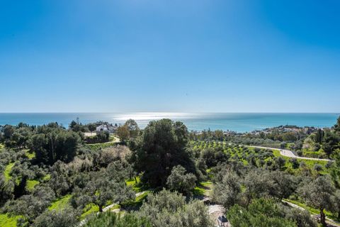 Villa i Benalmadena, Malaga, Benalmadena - € 1.295.000 | Ref: HFMs685316 - foto 13