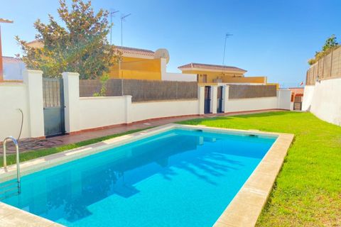 Villa a Torrox Costa, Malaga, Torrox Costa - € 400.000 | Ref: MLH969 - foto 2