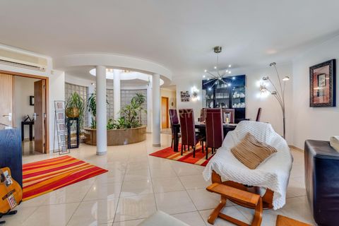Villa a Ferragudo, Faro, Ferragudo - € 2.200.000 | Ref: C0240-03579 - foto 9