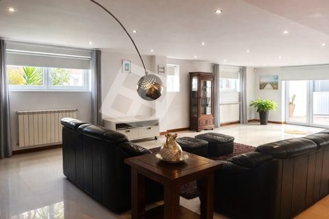 Villa i Aveiro, Aveiro, Aveiro - € 470.000 | Ref: 4401 - foto 1