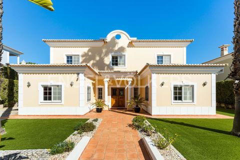 Villa i Vale do Lobo, Faro, Vale do Lobo - € 2.250.000 | Ref: W-048COC - foto 1