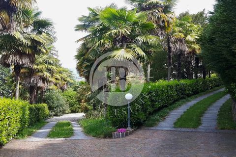 Villa i Luino, Varese, Luino - € 2.950.000 | Ref: IB 774 - foto 10