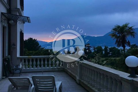Villa i Luino, Varese, Luino - € 2.950.000 | Ref: IB 774 - foto 25