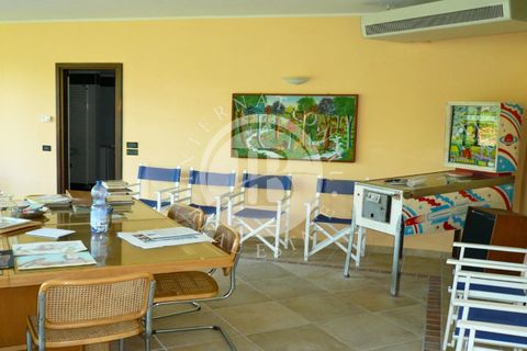 Villa i Luino, Varese, Luino - € 2.950.000 | Ref: IB 774 - foto 34