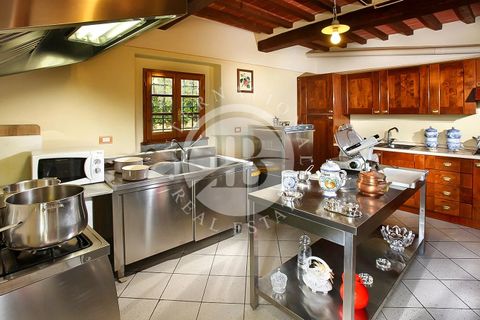 Villa a Montecatini Terme, Pistoia, Montecatini Terme - € 3.200.000 | Ref: IB 508 - foto 11