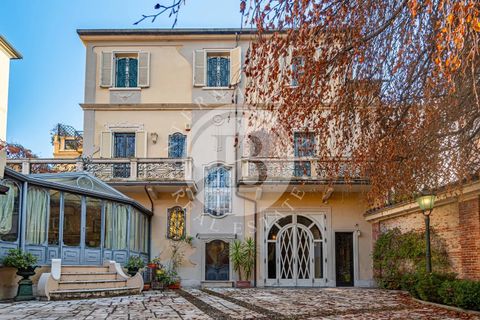 Villa i Turin, Turin, Turin - € 1.950.000 | Ref: IB 753 - foto 1