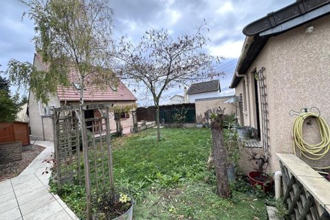 Villa en Villetaneuse, Seine-Saint-Denis, Villetaneuse - € 349.000 | Ref: 3011442212 - photo 2