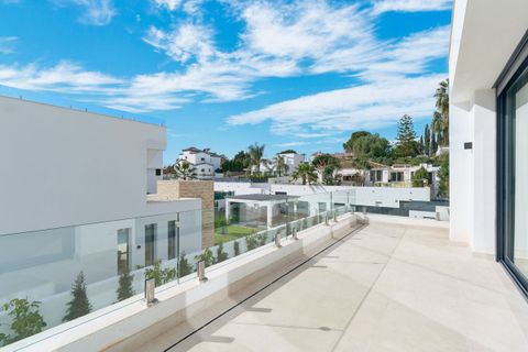 Villa i Estepona, Malaga, Estepona - € 1.950.000 | Ref: R5324527 - foto 13