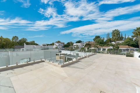Villa i Estepona, Malaga, Estepona - € 1.950.000 | Ref: R5324527 - foto 23