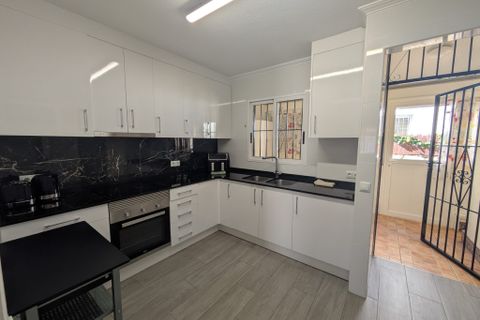 Byhus i Playa Flamenca, Alicante, Playa Flamenca - € 285.000 | Ref: V-49342 - foto 11