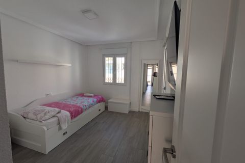 Byhus i Playa Flamenca, Alicante, Playa Flamenca - € 285.000 | Ref: V-49342 - foto 22