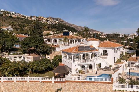 Villa i Benalmadena, Malaga, Benalmadena - € 1.395.000 | Ref: R5304559 - foto 2