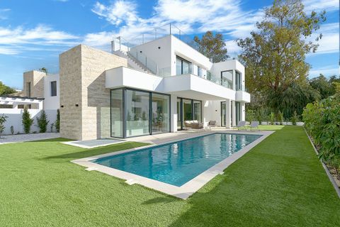 Villa a Estepona, Malaga, Estepona - € 2.100.000 | Ref: BHHS-MAR-05909 - foto 1