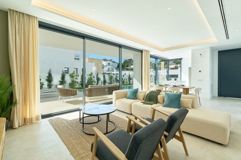 Villa a Estepona, Malaga, Estepona - € 2.100.000 | Ref: BHHS-MAR-05909 - foto 2