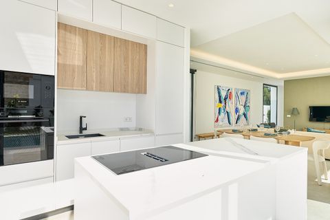 Villa a Estepona, Malaga, Estepona - € 2.100.000 | Ref: BHHS-MAR-05909 - foto 4