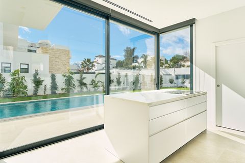 Villa a Estepona, Malaga, Estepona - € 2.100.000 | Ref: BHHS-MAR-05909 - foto 6